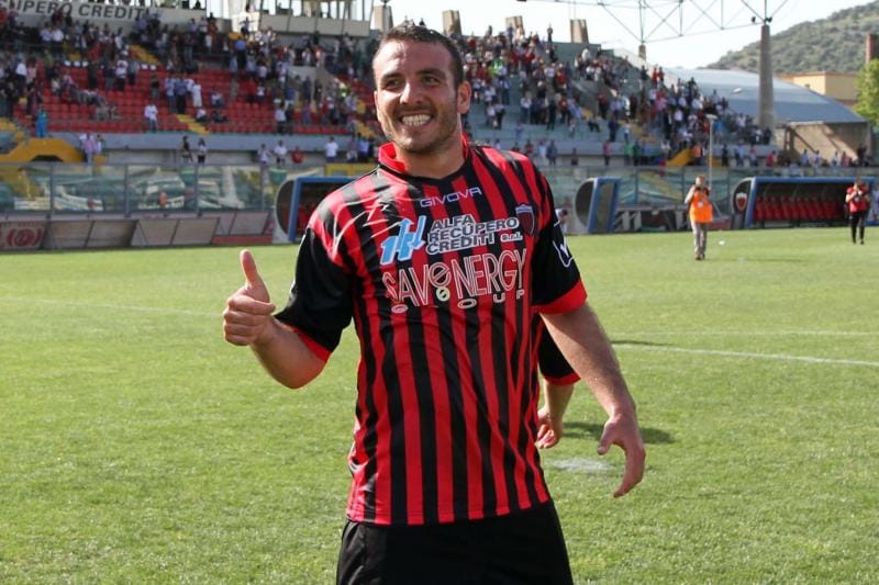 Juve Stabia, Manniello alla carica per un bomber di Serie B