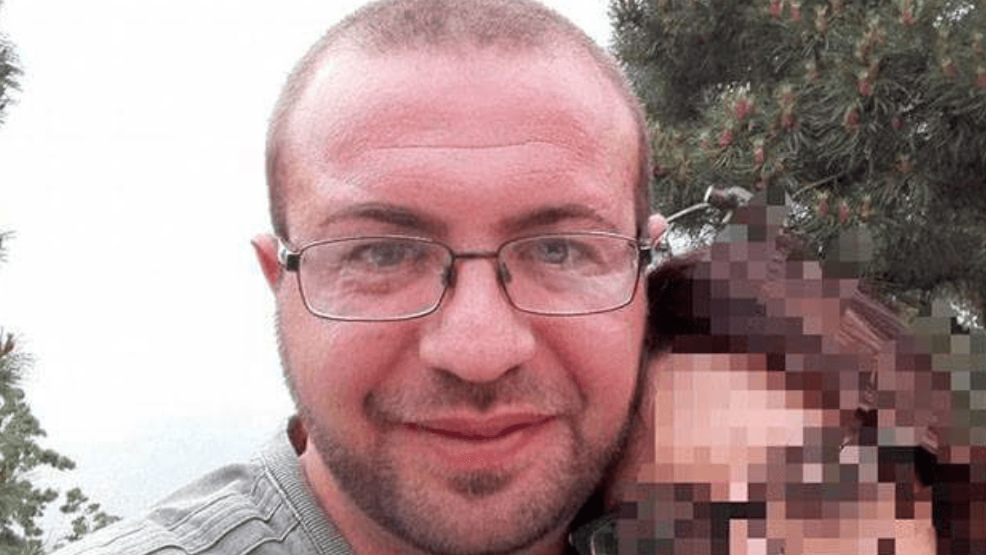 Castellammare, lacrime e commozione ai funerali di Nicola De Martino, morto nell’incidente in via Acton