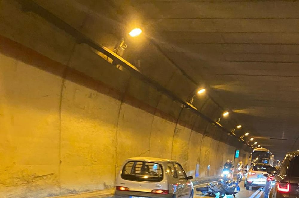 Castellammare, tragico incidente in galleria a Pozzano: un morto