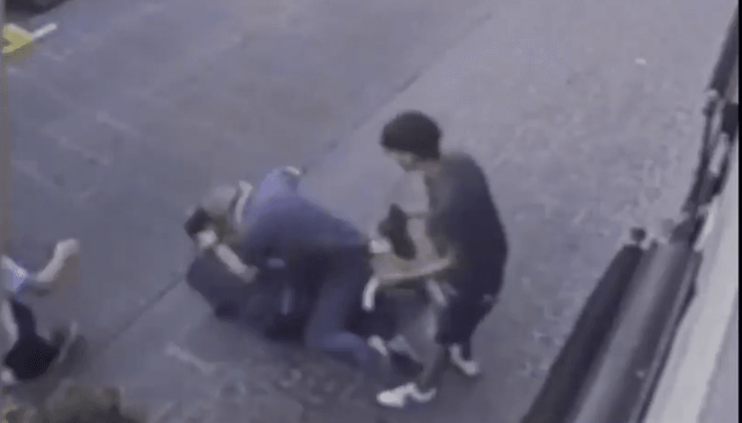 Aversa – Scazzottata tra un prete e un fedele per l’offerta troppo bassa lite prete