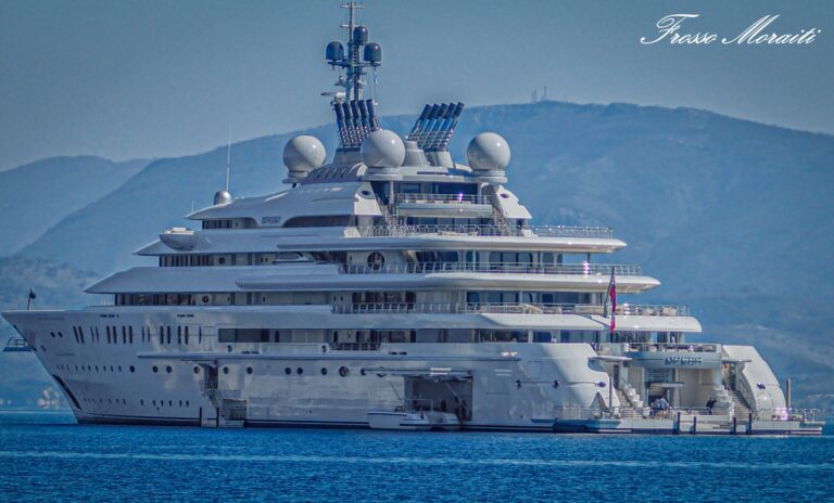 superyacht Opera di 146,35 metri