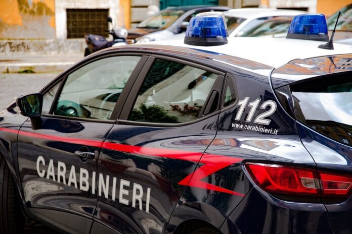 Occupazioni abusive da anni: scatta lo sgombero a Castellammare. Il sindaco: “Restituiamo legalità”